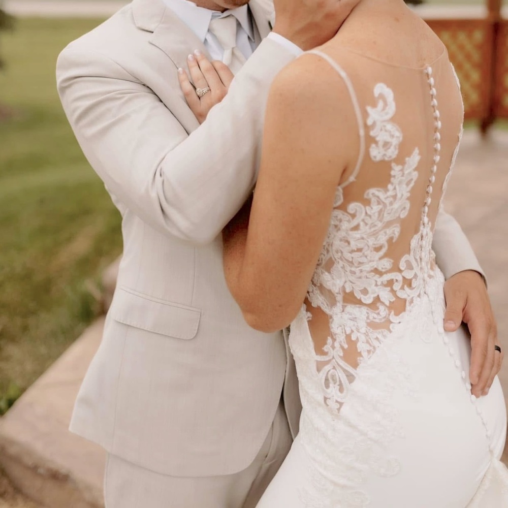 Pronovias Marisa Wedding Dress - Picture 2 of 13